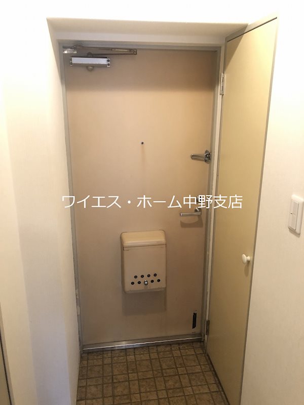 サンコート中野 玄関
