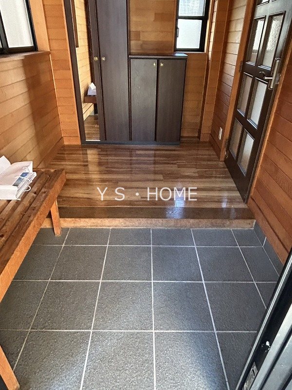 ホーリーランド貫南戸建 玄関