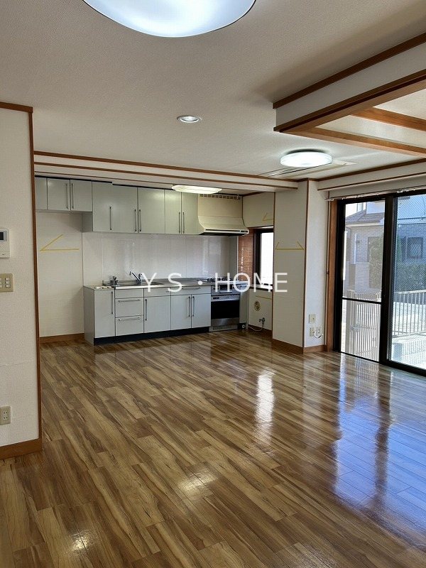 ホーリーランド貫南戸建 リビング