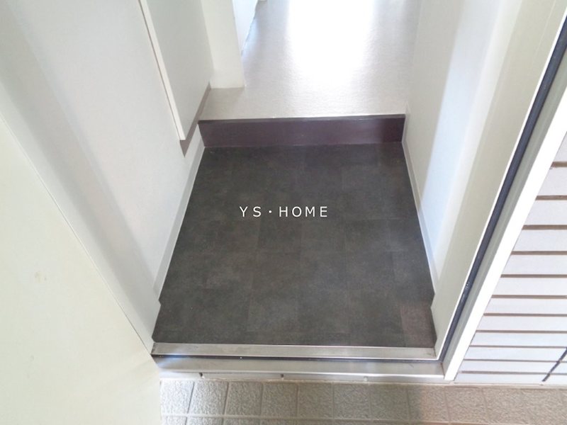 グランシャトレ 玄関