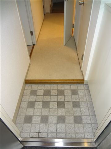 ライベスト武蔵小金井 玄関