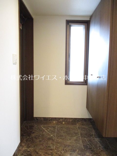 パーク・ハイム中野坂上 玄関