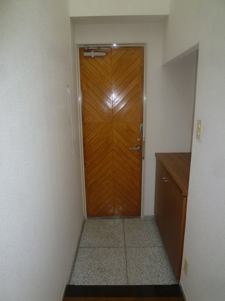 落合ミュージックハイム 玄関