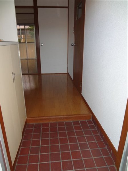 コーポ由利 玄関