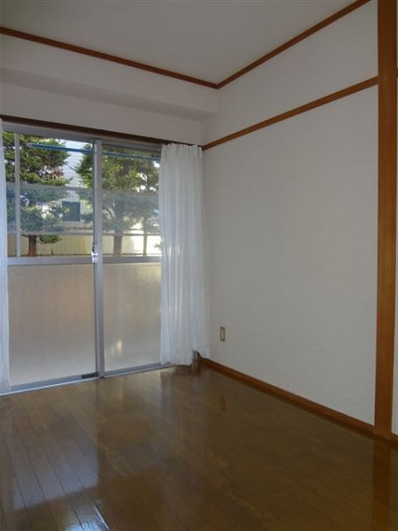 コーポ由利 リビング