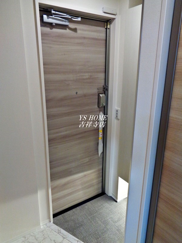 CABIN吉祥寺 玄関