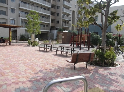 中野区中央１丁目戸建て   周辺画像4