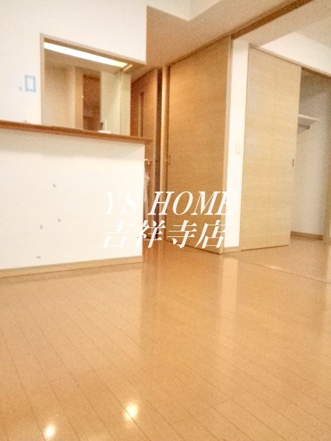 プレミアコンフォート西荻窪 リビング