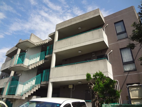 T&rsquo;s　garden　MITAKADAI 外観