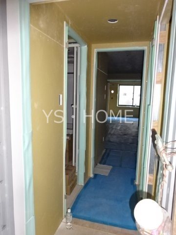 エルファーロ国分寺 玄関