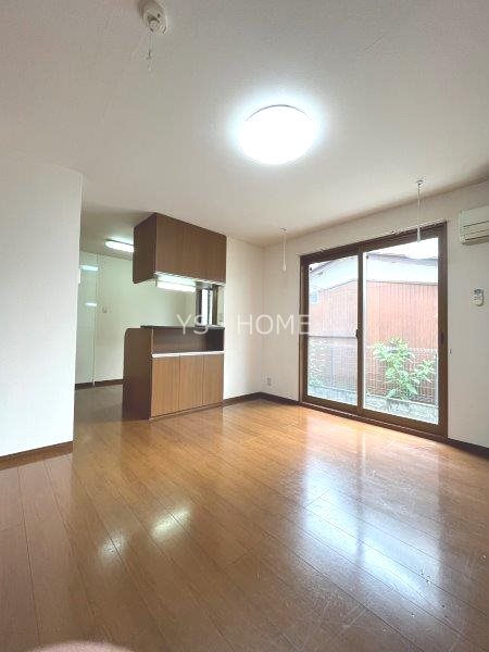 グランクレスト リビング