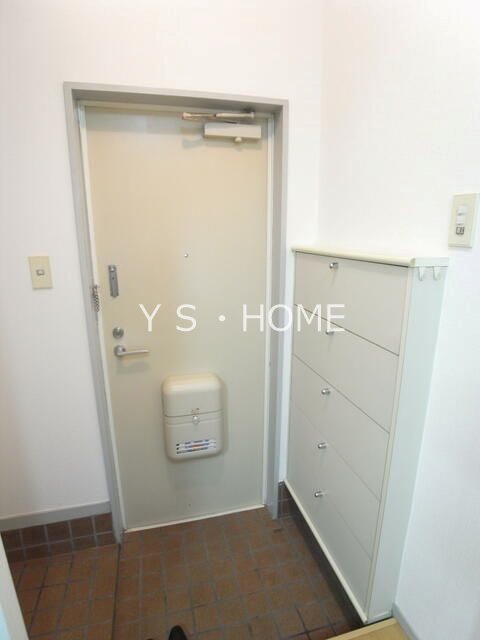 エンゼルハイム 玄関