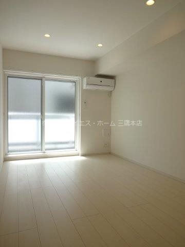 リブリ・モナミ・エムケイ ベッドルーム