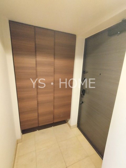 ローレルコート三鷹  玄関