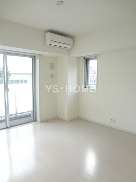 コートルミエール リビング