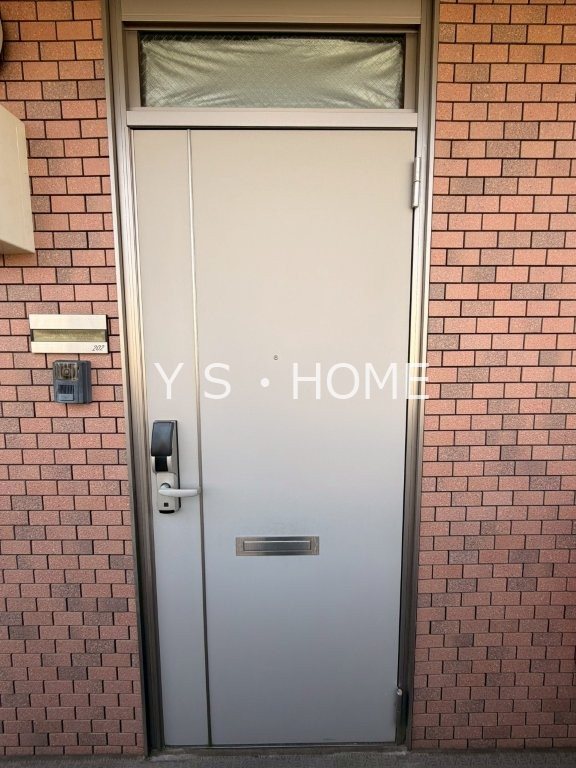 プラスタ 玄関