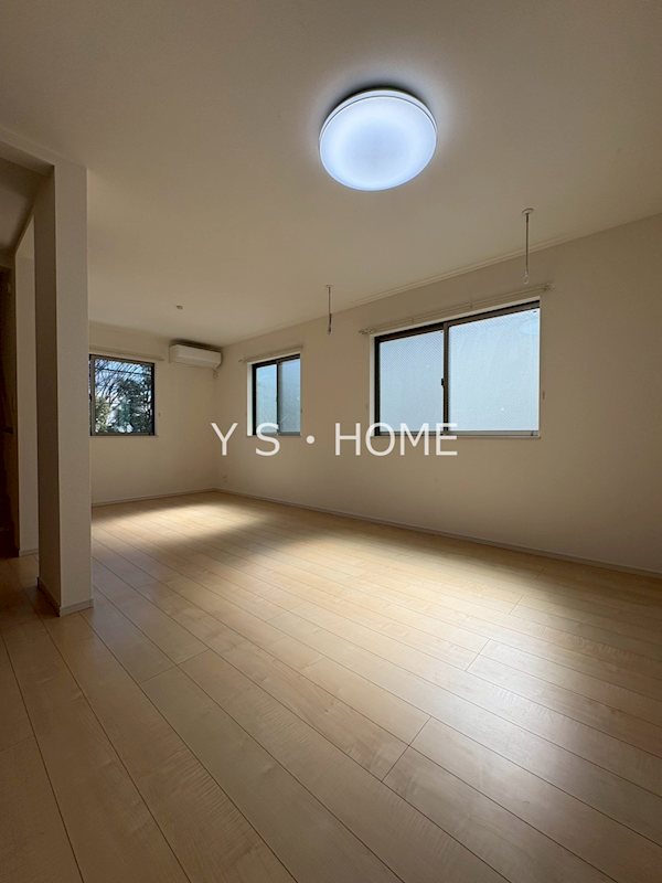 天神町２丁目貸家２号棟 リビング