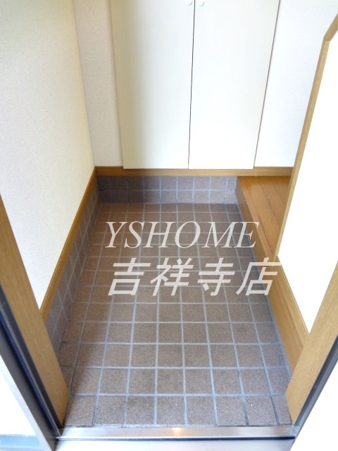 ドルフ善福寺 玄関