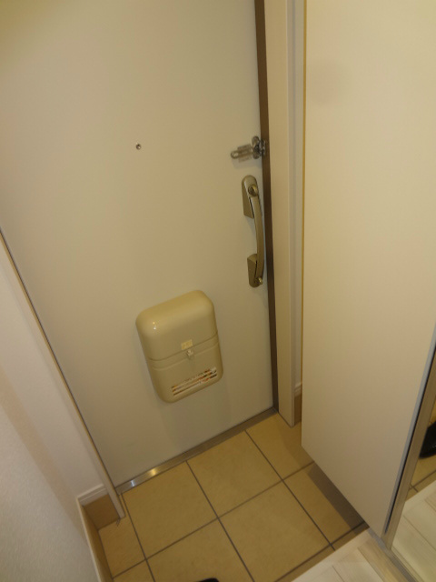 デュラ・カーサ宮前 玄関