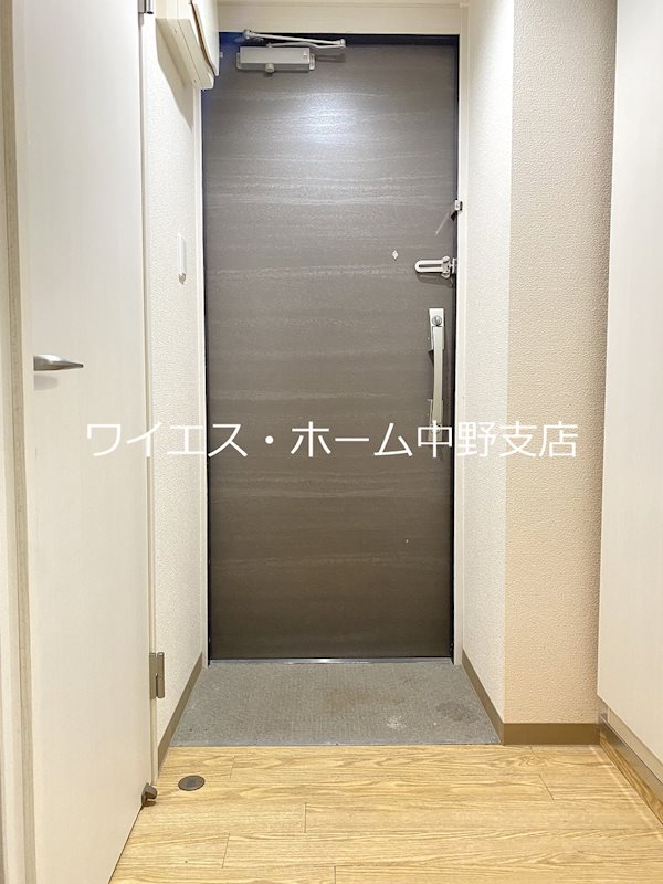 アート・フル中井 玄関