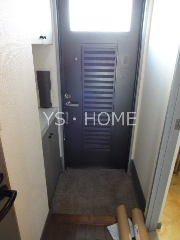 オーツーサカイ 玄関