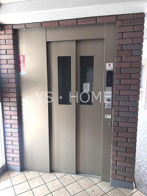 ヴァン・シャルマンＯＺ　　 その他外観4