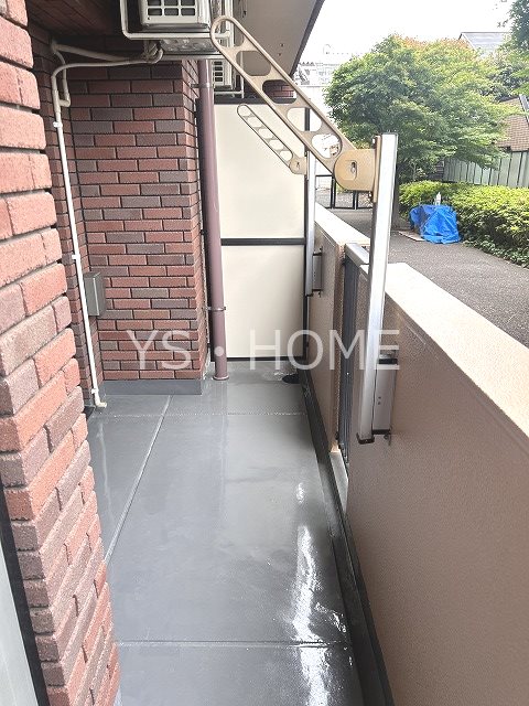 ヴァン・シャルマンＯＺ　　 ベランダ