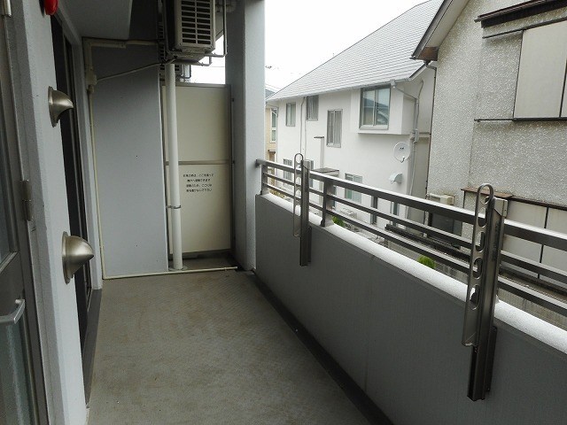 アベニール国立 ベランダ