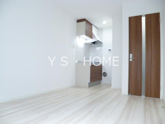 エクシス国立 リビング