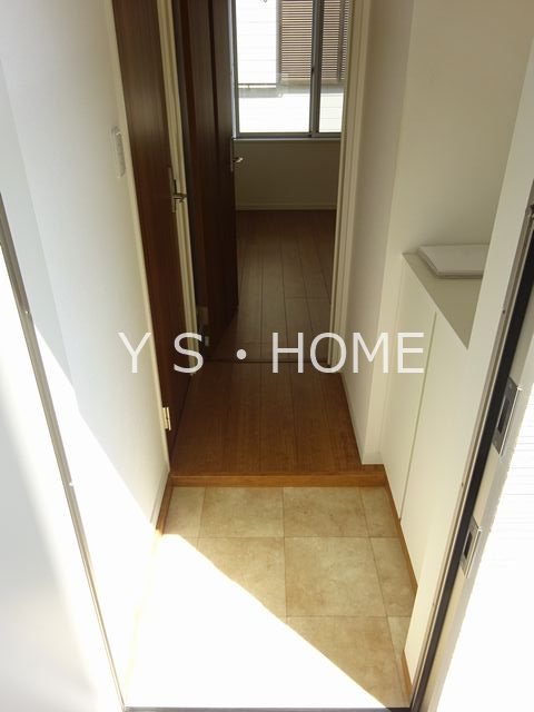 エクシス国立 玄関