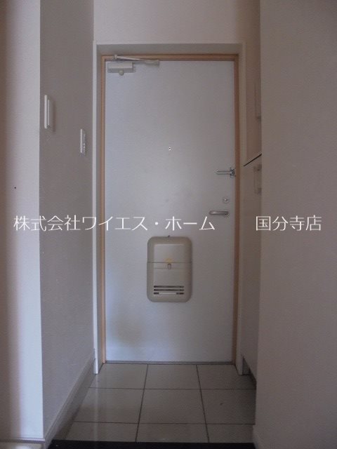レジデンス小金井 玄関