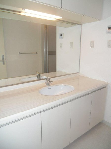 フラッツ・ジュン その他1