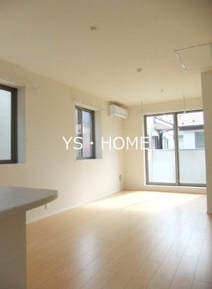 ノーブルヴィラージュ城山 リビング