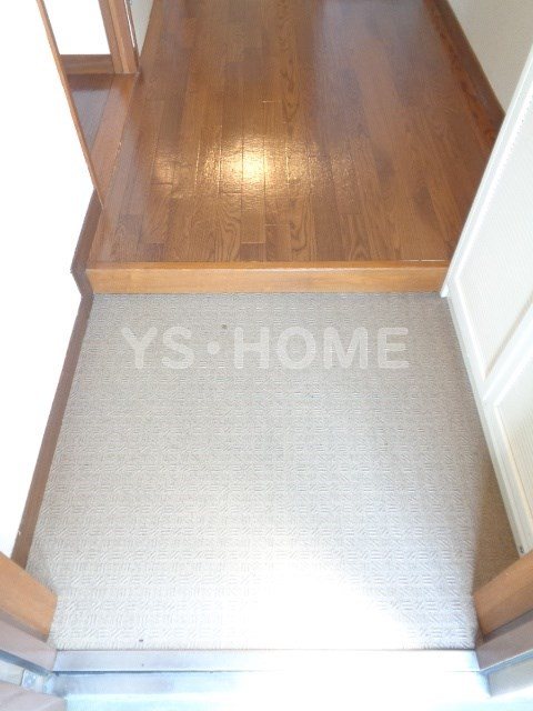 サンライズ中瀬 玄関