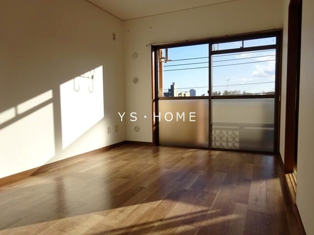 サンライズ中瀬 リビング