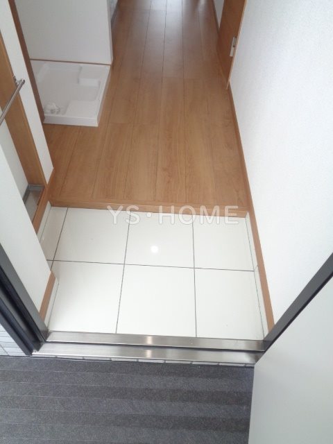 アンベリール吉祥寺EAST 玄関