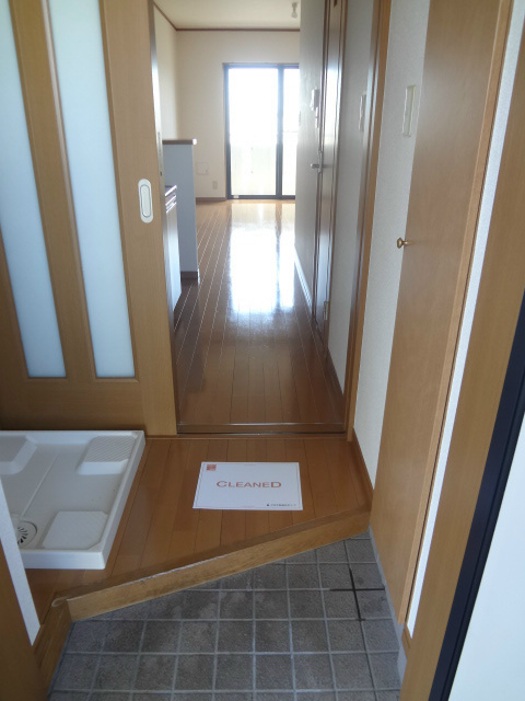 サンヴィラージュ三鷹 玄関