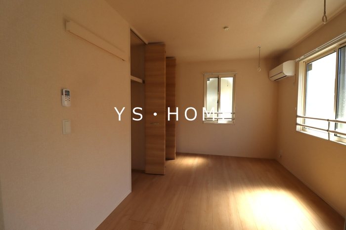 リワナ ベッドルーム