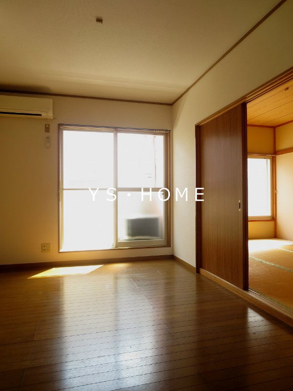 クレセント・ドヌールＥ  リビング