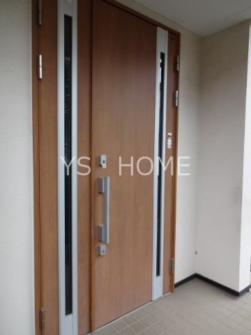 上連雀2丁目戸建 玄関