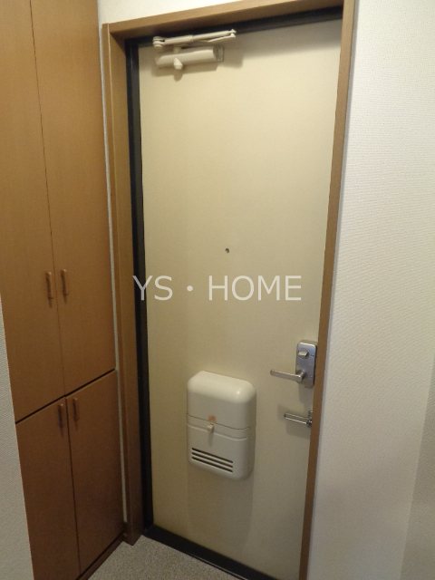 アバンウェル武蔵野 玄関