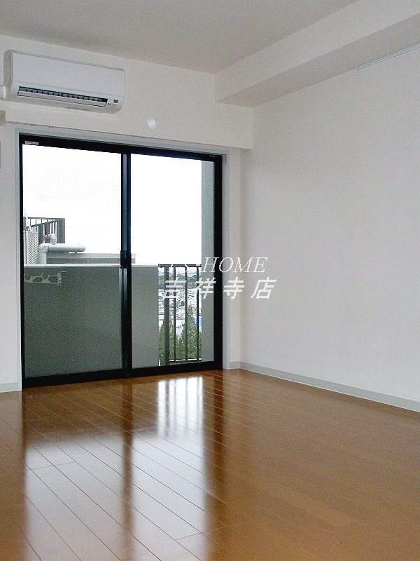 フェアステージ武蔵野 リビング