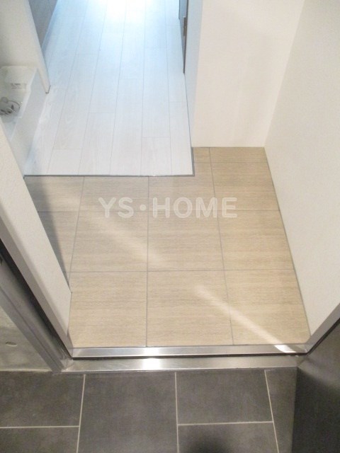 LEGALAND荻窪ANNEX（リーガランドオギクボアネックス） 玄関