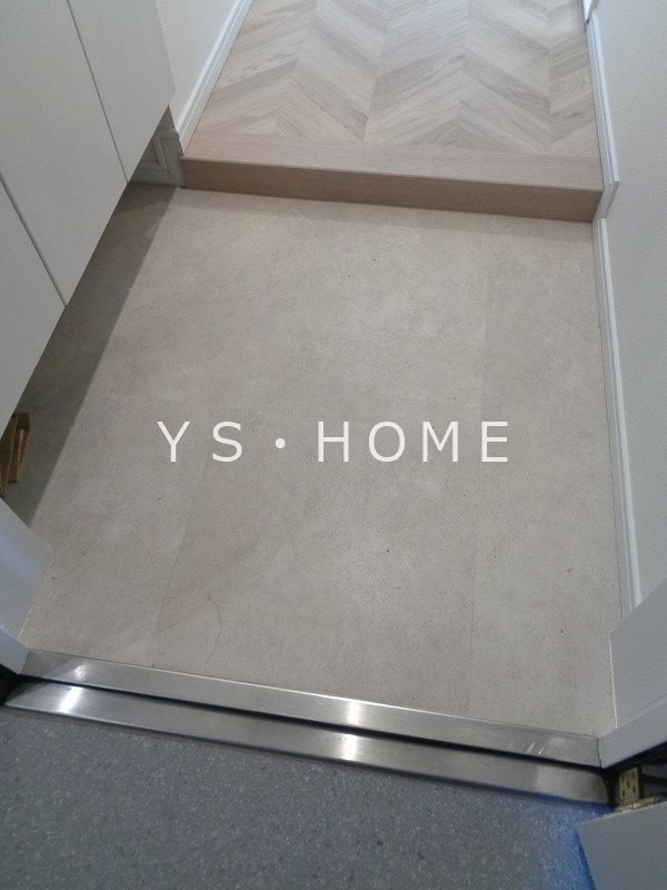 U residence三鷹 玄関