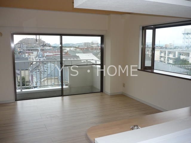 エステート国立  リビング