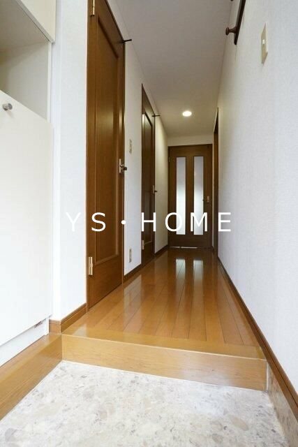 ヴァンシャルマンOZ 玄関