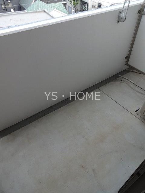 クティールＭ  ベランダ