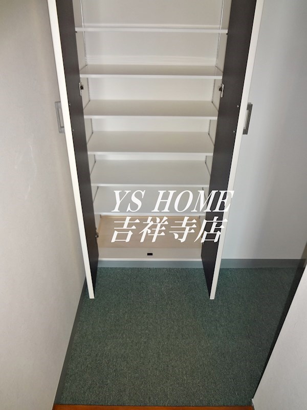 イーストヒルズ小金井 玄関