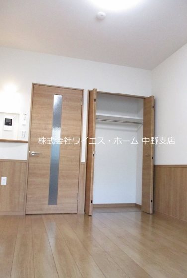 モン・シャトー新高円寺新館   ベッドルーム