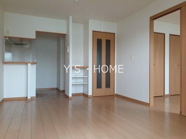 ベル・ソレイユＢ  リビング